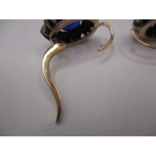 128 - A pair of Georgian paste earrings on gold setting, in good antique condition