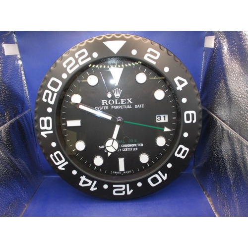 352 - A Rolex shop display wall clock, in good working order, approx. dial diameter 33.5cm