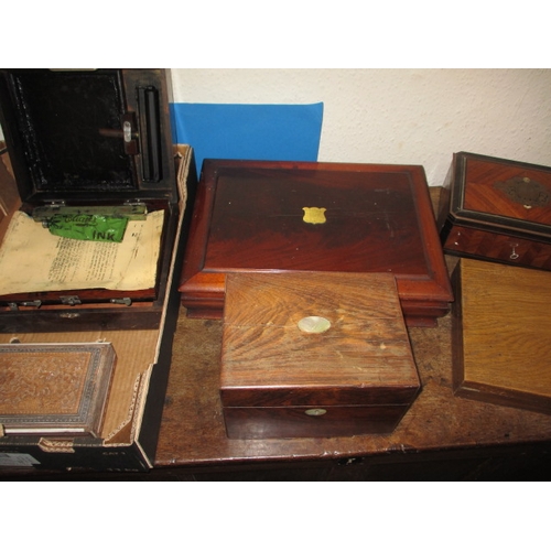 81 - A quantity of vintage boxes, to include a vanity box, canteen boxes with contents and a print copy b... 