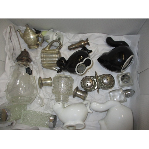 85 - A parcel of ceramic items, to include examples from Coalport, Carltonware and Aynsley, all in good u... 