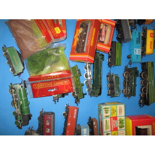 173 - A large quantity of Hornby and other ‘00’ gauge model railway items, to include locos, rolling stock... 