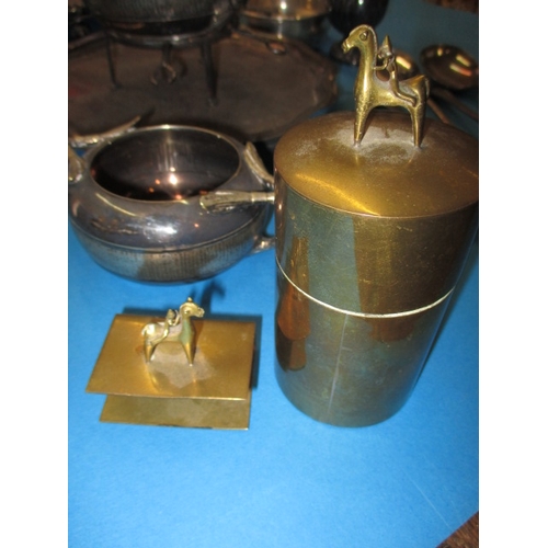 181 - A parcel of vintage metal wares, to include a brass smokers set, all in used condition