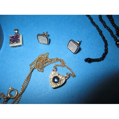 184 - A quantity of costume jewellery, to include some silver items, all in used condition