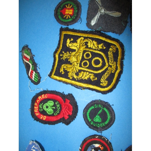 185 - A quantity of vintage Girl Guides cloth badges, all in use condition