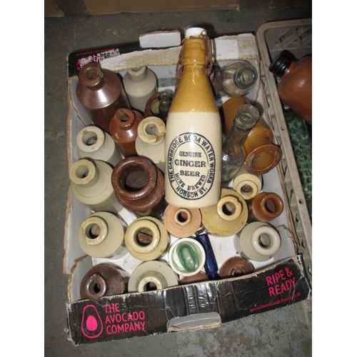 194 - A parcel of stoneware items, to include bottles and crocks, some damages and all in used condition