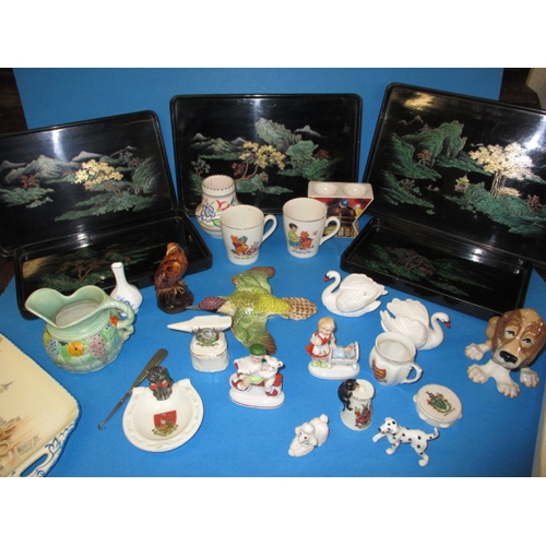 202 - A parcel of miscellaneous collectable items to include Beswick, Poole and a Japanese set of black la... 