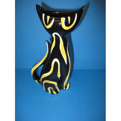 208 - A mid 20th century ceramic cat vase, with black body and yellow stripes, in good condition with no o... 