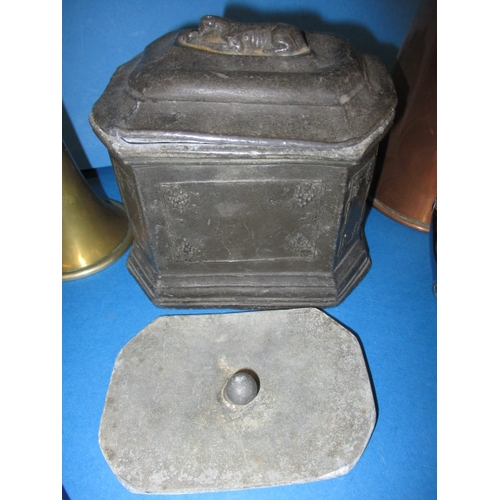 213 - A parcel of metalwares, to include an antique lead tobacco box, copper and brass items, all in used ... 