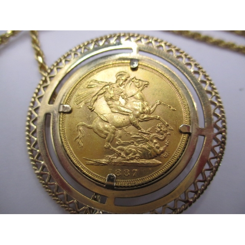 123 - An 1887 Victorian gold sovereign, in 9ct gold mount with 9ct gold necklace chain, approx. gross parc... 