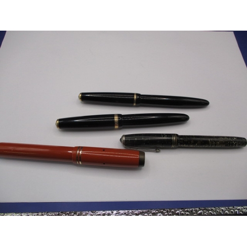 190 - 4 Vintage Parker fountain pens, to include a Canadian duofold, all in used condition and not tested ... 