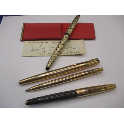 192 - 3 Vintage fountain pens and a pencil, to include a  Lady Sheaffer and a parker pen/pencil set, all i... 