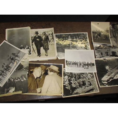 220 - A quantity of original WWII press photographs, all in used condition