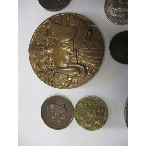 179 - A parcel of antique and later commemorative medallions, all in circulated condition