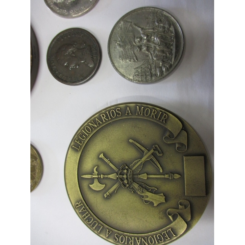 179 - A parcel of antique and later commemorative medallions, all in circulated condition