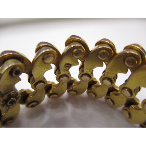 90 - A vintage expanding gold bracelet, marked 15ct, approx. weight 18.2g in useable pre-owned condition