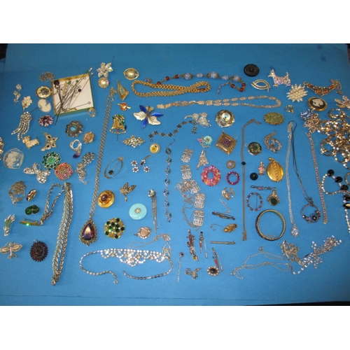 176 - A large quantity of antique and later costume jewellery, to include some silver items, all in used c... 