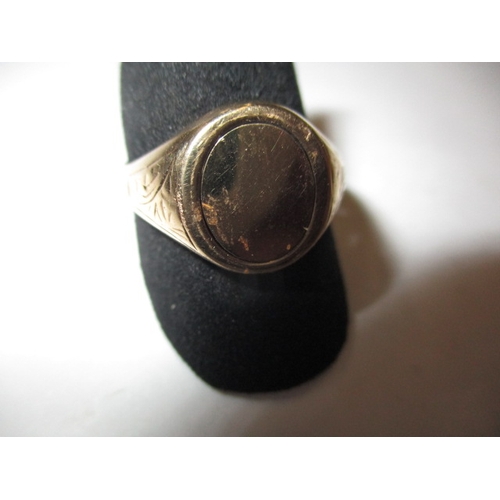 47 - A vintage 9ct gold masonic swivel signet ring, approx. ring size ‘V+’, approx. weight 4.5g, in useab... 