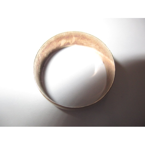 56 - A vintage 9ct gold wedding band. Approx. width 8mm, approx. ring size ‘U’, approx. weight 3.14g in g... 