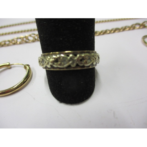 78 - A parcel of gold and yellow metal jewellery items, some damages, approx. gross parcel weight 17g, to... 