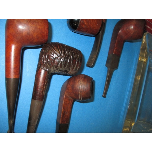 315 - A parcel of vintage tobacco smoking pipes, to include examples by GBD, Barling and Charatan, all in ... 