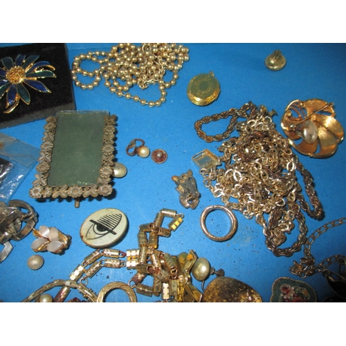 172 - A parcel of vintage costume jewellery and watches, to include one gold cased watch and some silver i... 