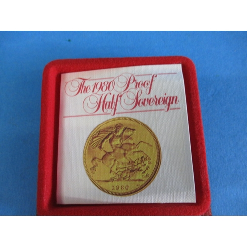 117 - A 1980 gold proof half sovereign, in original Royal Mint box with certificate