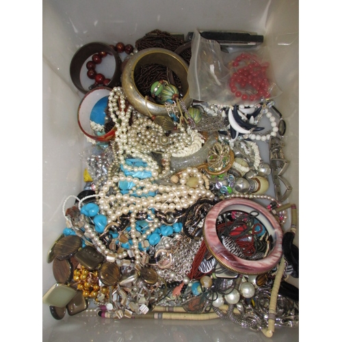 175 - A large quantity of vintage costume jewellery, also includes watches and cigarette lighters, all in ... 