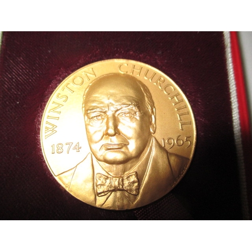 125 - A 1965 limited edition commemorative 22ct gold medal, Sir Winston Churchill edition of 1000, approx.... 