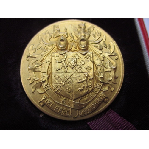 125 - A 1965 limited edition commemorative 22ct gold medal, Sir Winston Churchill edition of 1000, approx.... 