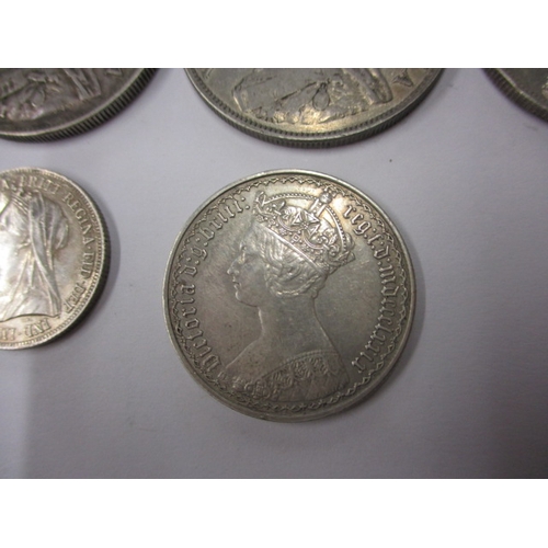 133 - 18 Victorian silver coins, to include crowns, various busts and grades, some in VF+, approx. parcel ... 