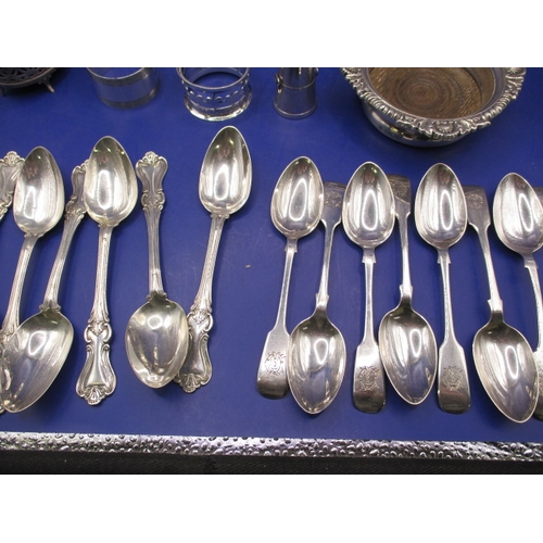 166 - A parcel of antique and later silver items to include examples with Glasgow and Exeter hallmarks, al... 