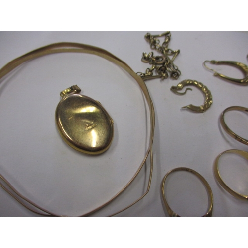 75 - A parcel of gold and yellow metal items, to include various carats, approx. parcel weight 78.8g in u... 