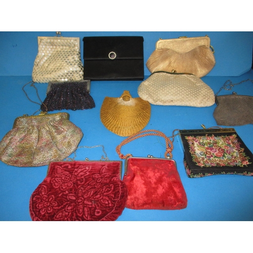 A quantity of vintage evening bags, to include a white metal mesh example, all in used condition
