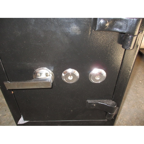 77 - A steel safe, in as new condition with keys and instruction booklet, approx. size Width 38cm Depth 3... 