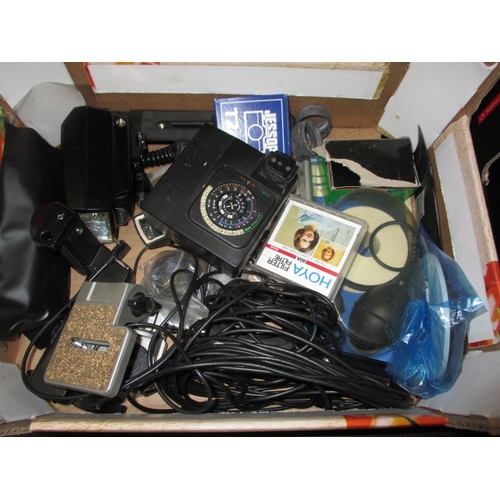 197 - A very large quantity of vintage cameras and accessories, to include A Zeiss Ikon baby box, 35mm rol... 