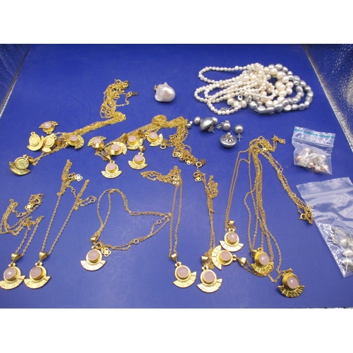 161 - A parcel of costume jewellery ,to include Turkish yellow metal necklaces and cultured pearls, all in... 