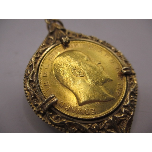 91 - An Edward VII full gold sovereign dated 1907, in 9ct gold pendant mount, a circulated coin with good... 