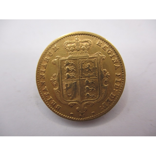 95 - A Victorian gold half sovereign dated 1871, a circulated coin with good definition of features