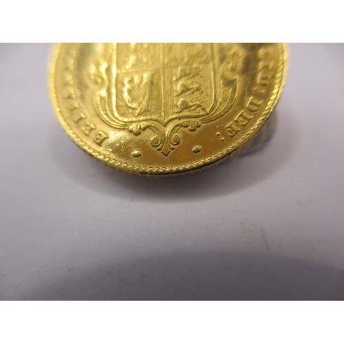 97 - A Victorian gold half sovereign dated 1842, a circulated coin with good definition of features