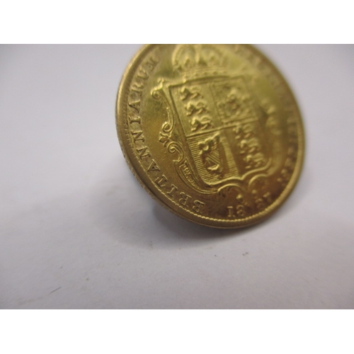 98 - A Victorian gold half sovereign dated 1887, a circulated coin with good definition of features