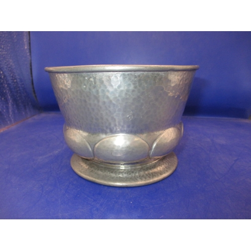 188 - A Liberty’s Tudric pewter bowl, approx. height 9cm in good useable pre-owned condition