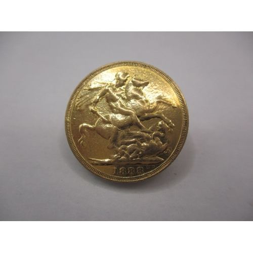 99 - A Victorian gold sovereign dated 1888, a good grade bullion coin with fine definition of features