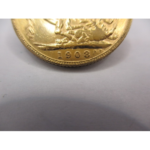 101 - An Edward VII gold sovereign, dated 1908, a good grade bullion coin with fine definition of features