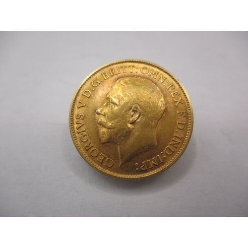 108 - A George V gold half sovereign dated 1913. A good grade bullion coin with fine definition of feature... 