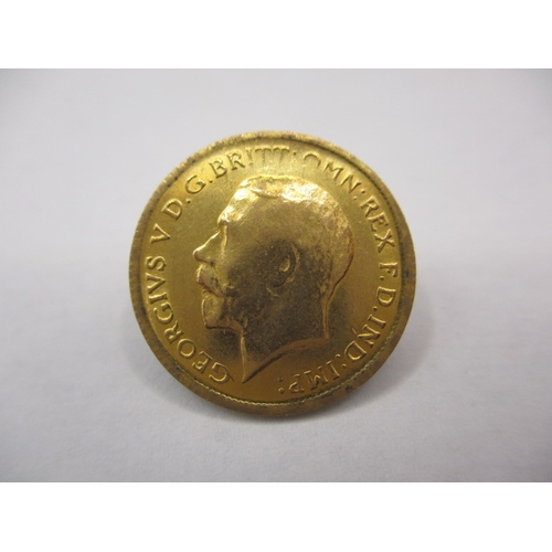 113 - A George V gold half sovereign dated 1913, a good grade bullion coin with fine definition of feature... 