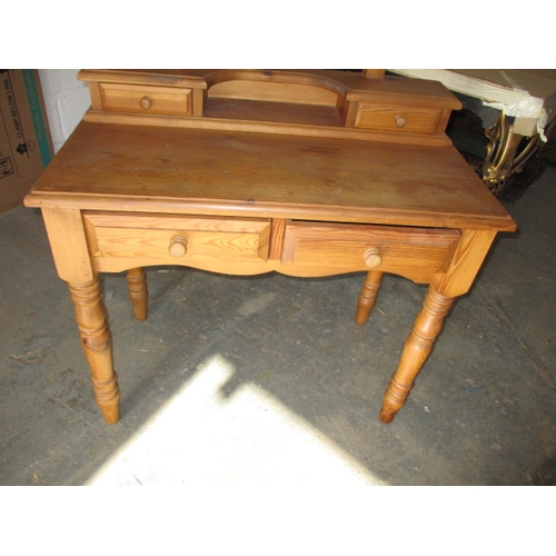 267 - A contemporary waxed pine dressing table, with removable top and mirror. In useable pre-owned condit... 