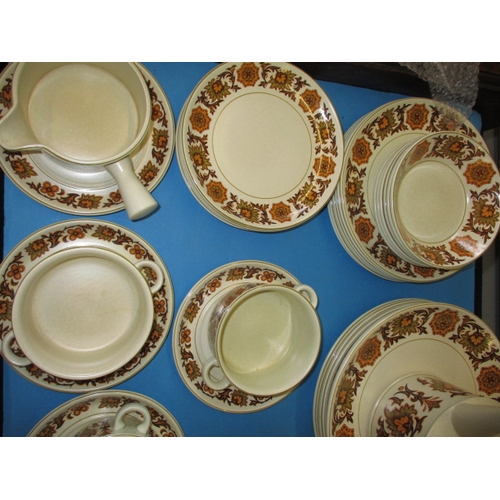 262 - A Midwinter pottery 6 place setting table service, in the Stonehenge and Woodland designs, to includ... 