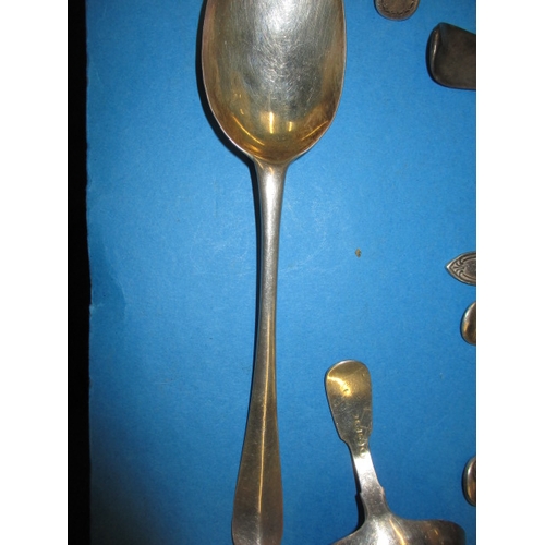 148 - A parcel of antique and later silver flatware, to include a caddy spoon, approx. gross parcel weight... 