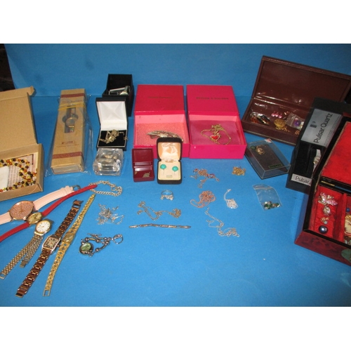 171 - A quantity of vintage costume jewellery and watches, to include some gold and silver items, some dam... 