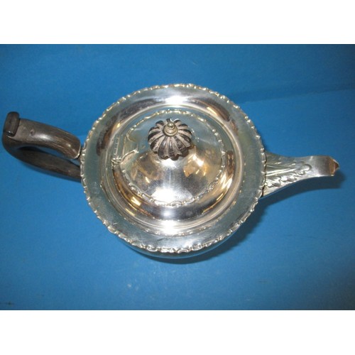 151 - An antique Sterling silver teapot, Chester marks for 1911, approx. gross weight 458.6g, in pre-owned... 